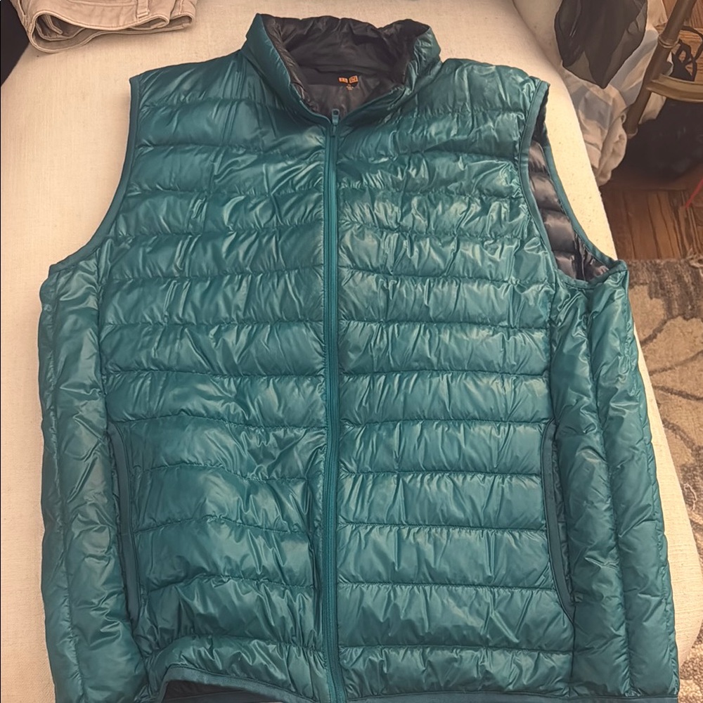 UNIQLO Teal Puffer Vest